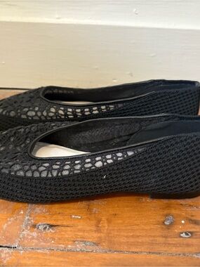 Yosi Samra Black Mesh Crochet Ballet Flats